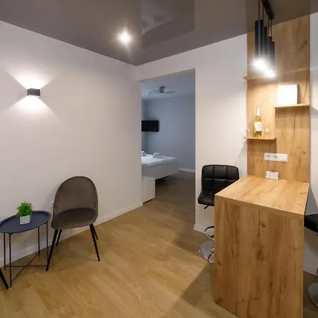 Pure Apartment *